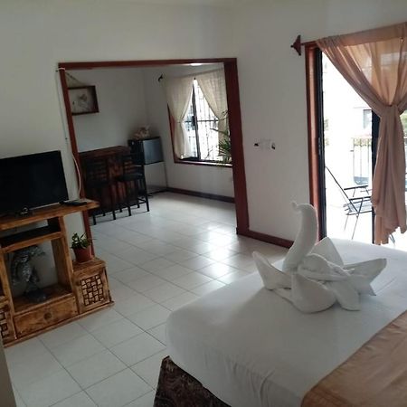 Casa Vacacional Ventura Apartment โกซูเมล ภายนอก รูปภาพ